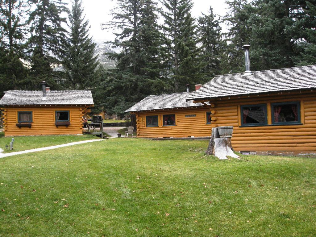 Park Gate Chalets Hotel Canmore Room photo